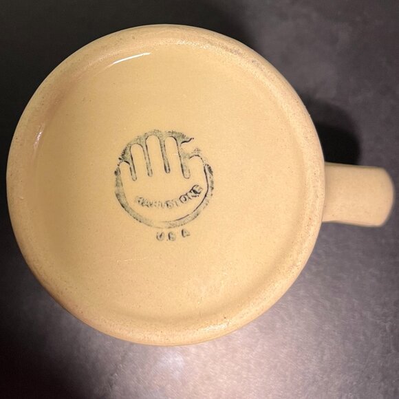 Two (2) Vintage HARTSTONE POTTERY Ohio Stoneware Factory Mugs ~ Tan w/ Stripes - Picture 10 of 11